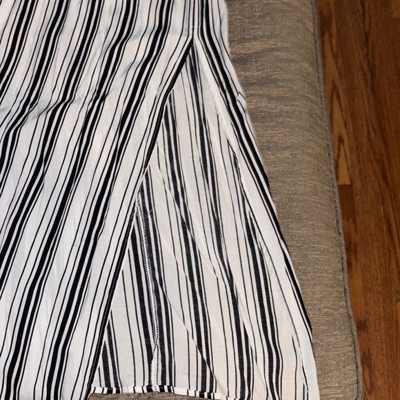 Mod Ref Black and White Striped Maxi Dress - Picture 3 of 8